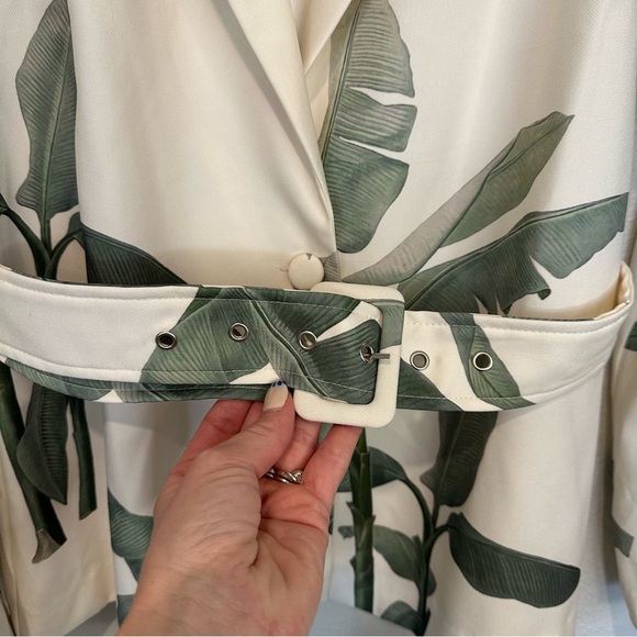 618 Palm Print Belted Blazer Jacket - Picture 10 of 16